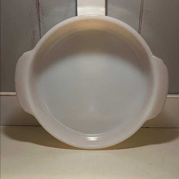 Vgt Anchor Hocking Fire King peach lustre round casserole dish. - Picture 1 of 7